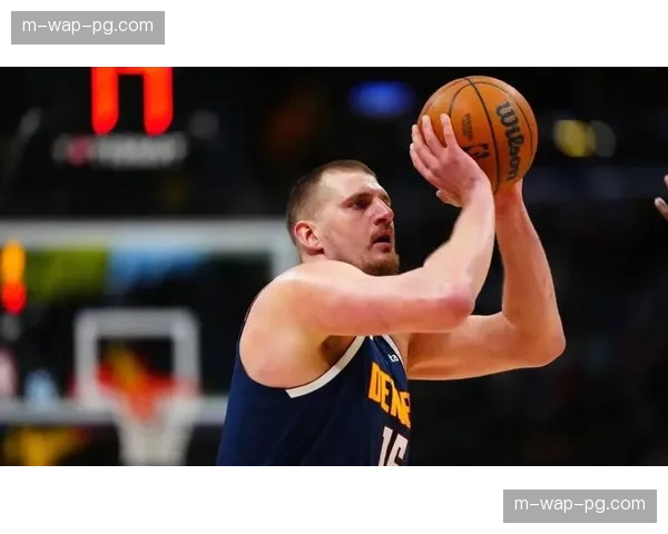 约基奇加时赛抢3关键后场篮板 切断对手二次进攻控场希望